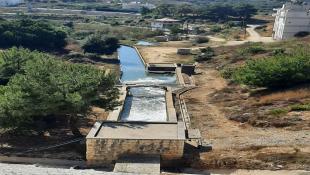 مصلحة الليطاني : قطع مياه الري عن المشتركين في مشروع ري صيدا – جزين لتنظيف قناة اسفل بركة انان