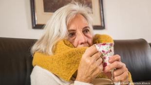خمسة أسباب تجعلنا نشعر بالبرودة مع زحف الشيخوخة