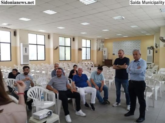 بالصور: رئيس بلدية صيدا  المهندس  مصطفى حجازي نوّه بجهود المشرفين في إتحاد حارتنا الإنمائي لمنطقة التعمير خلال جلسة التحقق من الخطط والمشاريع