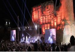 بالصور : مهرجان صيداويات يعيد العزّ لـ قلعة المعزّ  ويضخ الحياة والثقافة والفنون في محيطها