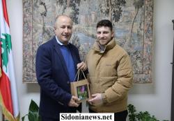 بالصور : معًا نزرع الأمل.. ننتصر للحياة لقاء مع الأخصائية راغدة دهيني في ثانوية السفير باليوم العالمي لسرطان الأطفال