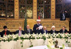 بالصور : رئيس الجمهورية شارك في إفطار دار الفتوى المفتي دريان: بدأتم عهدكم بخطاب قسم وضع كل المهام والمسؤوليات الوطنية على طاولة الإعلان والإِنجاز معا