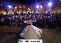 بالصور : فعاليات صيدا مدينة رمضانية  تتواصل في خان الإفرنج: حفل إنشادي لفرقة المادحين وعزف وغناء تراثي لوائل ملوحي