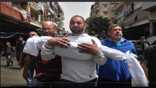 بالصور : على وقع صيحات التكبير والرصاص الكثيف... طرابلس تشيّع ضحايا "زورق الموت"