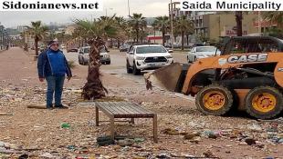بالصور: بتوجيهات من السعودي : فرق بلدية صيدا تواصل  إستنفارها  وترفع أضرار العاصفة فرح