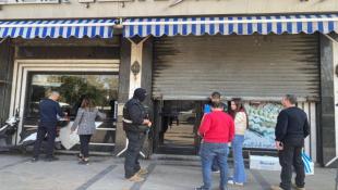 مصلحة الاقتصاد جنوبا : اقفال بالشمع الاحمر لمحل شهير لبيع الحلويات في صيدا