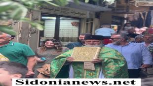 بالصور: إحتفال بالشعانين في كنيسة مار نيقولاوس للروم الأرثوذكس في صيدا ومسيرة في سوق صيدا قادها الأب جوزيف خوري بالمناسبة
