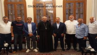 المطران العمار استقبل مزيدا من المهنئين بعيد الفصح المجيد