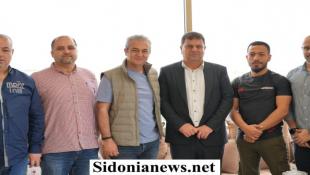 بالصور :  رئيس وأعضاء لائحة سوا لصيدا جالوا في المدينة الصناعية الأولى وزاروا شركة سينيق التجارية