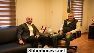 بالصور: المرشح لرئاسة بلدية صيدا الصيدلي عمر مرجان يزور رئيس البلدية الدكتور حازم بديع ويجول في مبنى البلدية