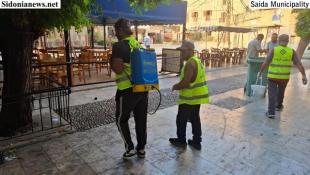 بالصور:  بلدية صيدا: مجموعة معطي غروب تواصل مبادراتها المشكورة لصالح البلدية وتباشر حملة رش مبيدات في المدينة القديمة |  حجازي: تعكس روح التعاون والمسؤولية لمصلحة صيدا