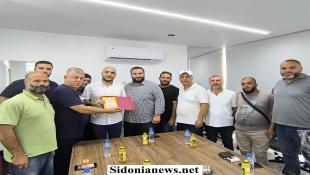 بالصور : اللجنة الشعبية في منطقة القياعة – صيدا تزور الصيدلي عمر مرجان لشكره على إنارة أحياء وشوارع المنطقة