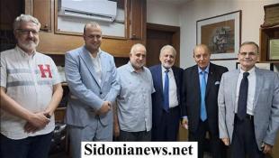 بالصور : النائب البزري يستقبل وفدًا من مؤسسة محمود عباس ويوجَّه إليه دعوة لحضور حفل تكريم الخريجين