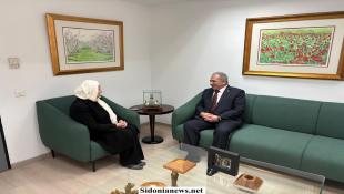 بالصور : بهية الحريري تستقبل سفير فلسطين الجديد في لبنان محمد الأسعد