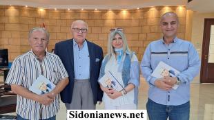 الرئيس محمد زهير السعودي وقّع للصحافيين السفير غسان الزعتري ورئيفة الملاّح ورأفت نعيم كتابا عنه بعنوان : صيدا حكاية حب : سيرة ومسيرة  يروي محطات له في رئاسة بلدية صيدا