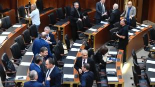 الرئيس برّي رفع جلسة مجلس النواب بسبب عدم اكتمال النصاب