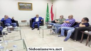 بالصور : الدكتور بسام حمود يستقبل لجنة حسبة صيدا ويناقش معهم الحركة التجارية وأوضاع هذا القطاع