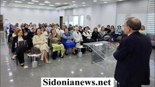 بالصور: النائب د. عبدالرحمن البزري محاضرا في جمعية المواساة  - صيدا عن اللقاحات! مالها وما عليها