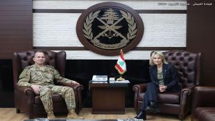 بالصور : قائد الجيش اللبناني العماد هيكل استقبل ممثلة المفوضية السامية للأمم المتحدة لشؤون اللاجئين والنائب حبشي والبحث تناول الاوضاع العامة في البلاد