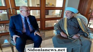 بالصور :  الوزير محمد حيدر خلال جولة على فعاليات صيدا الروحية الاسلامية والمسيحية :بهمة الجيش اللبناني والشهداء نصل للإستقلال الذي نطمح له