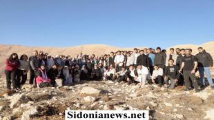 بالصور : افتتاح غابة ثانوية السفير على سفح جبل المكمل بغرس 1000 أرزة بالتعاون مع لجنة أصدقاء غابة الأرز