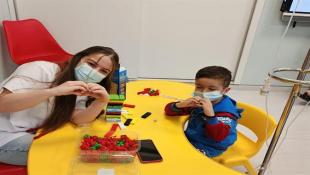 بالصور : تتويجاً لأنشطتها الداعمة للأطفال مرضى السرطان خلال العام "كشافة الجراح-مفوضية الجنوب" تحتفل الأحد بـ" أبطال العيد"