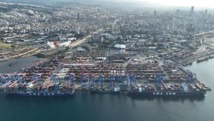 مرفأ بيروت يمدّد ساعات العمل خلال موسم الأعياد