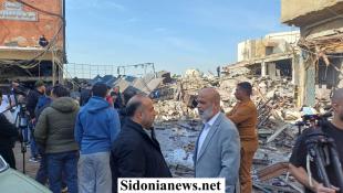 بالصور : الدكتور بسام حمود يتفقد آثار العدوان على منطقة صيدا ويدعو الدولة لحماية مواطنيها والتعويض على المتضررين