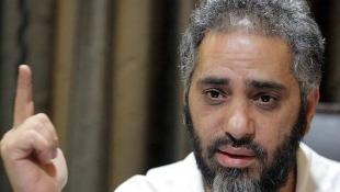 الفنان فضل شكر امام  المحكمة العسكرية  في 4 ملفات أمنية وإرجاء جلسة الاستماع للشهود إلى 12 شباط