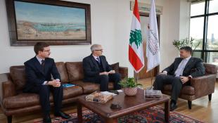 بالصور : مدير عام مرفأ بيروت يتسلّم دعوة رسمية لزيارة مرفأ أنتويرب البلجيكي