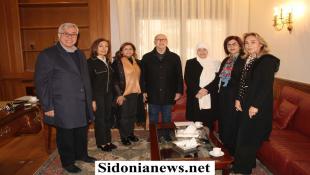 بالصور : بهية الحريري تستقبل وفد جمعية " أهلنا" برئاسة سحر جلال الدين الجبيلي