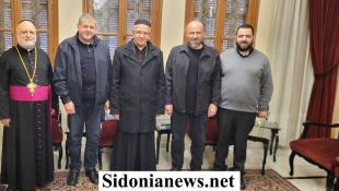 بالصور : وفد من الحزب هنأ المطران العمّار بعيد مار مارون