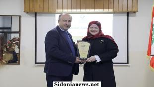 بالصور : معًا نزرع الأمل.. ننتصر للحياة  لقاء مع الأخصائية راغدة دهيني في ثانوية السفير  باليوم العالمي لسرطان الأطفال