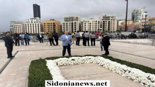 بالصور: عامر معطي يزور ضريح الشهيد الرئيس رفيق الحريري ويضع إكليلاً من الزهر في الذكرى 21 لإغتياله
