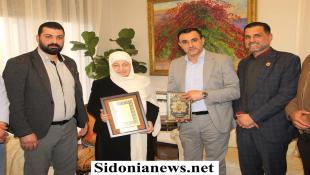 بالصور : وفد من معاهد الآفاق يلتقي بهية الحريري ويحيّي مسيرة الرئيس الشهيد في بناء الوطن والإنسان