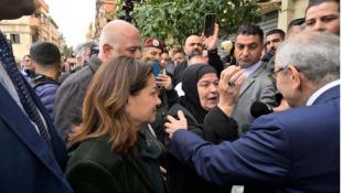 نداء الوطن: فشل حكومي في تبرير الضرائب ونقمة شعبية تطوّق السراي