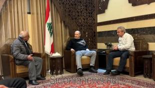 فجرا اجتماع طارىء في سراي صيدا بحضور النائب سعد والمحافظ ضو ورئيس بلدية صيدا خصص لبحث تداعيات التهديدات الاسرائيلية