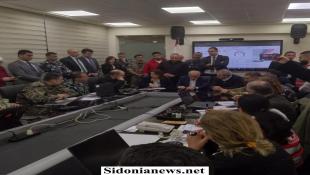 رئيس الحكومة القاضي نواف سلام زار سراي صيدا الحكومي وترأس إجتماعا لخلية ادارة مخاطر الكوارث والازمات |  رئيس بلدية صيدا حجازي عرض للرئيس سلام أوضاع المدينة