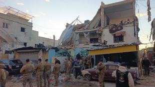 بالفيديو  والصور : عصرا : إستهداف  صيدا -التعمير عين الحلوة بغارتين على دفعتين توقع شهيدا وإصابة مواطنين وجيش لبناني