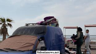 بالصور: النائب د. أسامة سعد اتصل برئيس الحكومة القاضي نواف سلام  وعرض  أوضاع العائلات النازحة إلى صيدا ومعاناة  الذين يبيتون في العراء