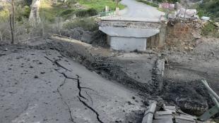 تطوّر خطر باستهداف البنى التحتية في لبنان!: إسرائيل تقطع أوصال الجنوب عن بيروت... تهديد باستهداف جسر القاسمية- الأوتوستراد الساحلي