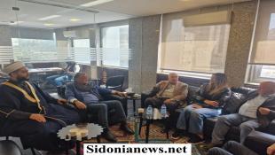 بالصور: رئيس جمعية أعمالنا القنصل د.حامد أبو ظهر يبحث أوضاع النازحين ويلتقي فعاليات محلية في منطقة صيدا لتنسيق جهود مساعدة الأهالي