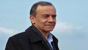 خليل المتبولي: أناديكم :  الصوت صار وطنًا حين رحل أحمد قعبور كأنّ صوته تكسّر في الهواء وتوزّع علينا، فصار لكلّ واحدٍ منّا حصّته من النداء. أناديكم