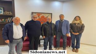 بالصور: القنصل د. حامد أبو ظهر يزور جمعية أهلنا في صيدا