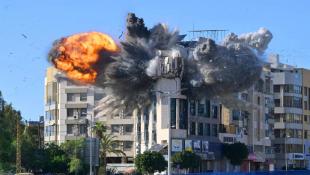 استهداف المصلين أثناء خروجهم من مسجد في سحمر وسقوط شهيدين و11 جريحا ... إسرائيل تعلن ضرب 3500 هدف في لبنان خلال شهر