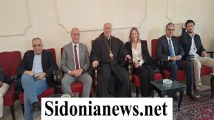 بالصور: المطران إيلي بشارة الحداد ترأس قداس عيد الفصح المجيد في كنيسة مارنيقولاوس في صيدا: نؤكد على الوحدة الوطنية لتجاوز ما نعيشه من تداعيات الحرب والوصول إلى بر السلام