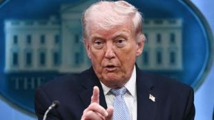 الرئيس الاميركي ترامب: ستُعقد الخميس محادثات بين إسرائيل ولبنان وسيتحدث زعيما البلدين للمرة الأولى منذ 34 عاماُ