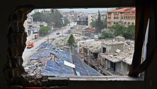 النهار: رعونة الحزب تتفلت إعلاميا وسياسيا بتهديد الرئيس واستفزاز فرنسا وشروط قاسم؟ | مغامرات عبثية إنتحارية ترتب تداعيات وكوارث على بيئة الحزب أولا ولبنان برمته ثانيا؟