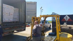 التعاون الإنساني: بدء وصول الحاويات الإغاثية إلى صيدا