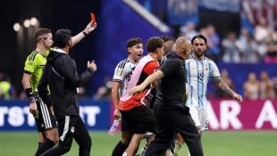 بالصور : أول رد من رئيس لجنة حكام "فيفا" على أزمة مباراة مصر والأرجنتين في كأس العالم 2026
